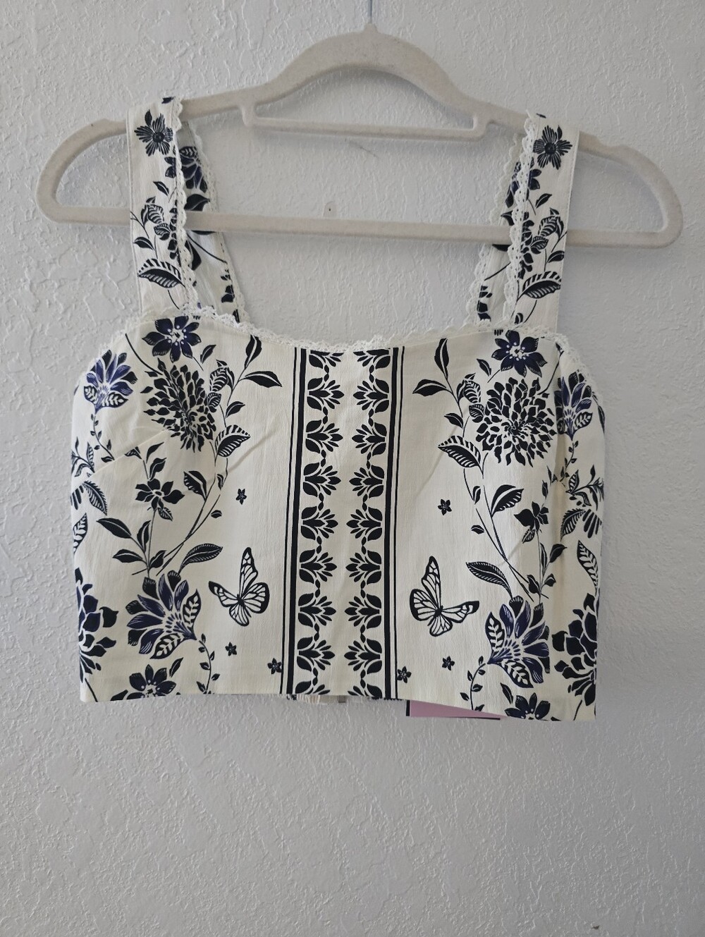 Avec Les Filles Cream And Blue Lace Trim Crop Top Size XS